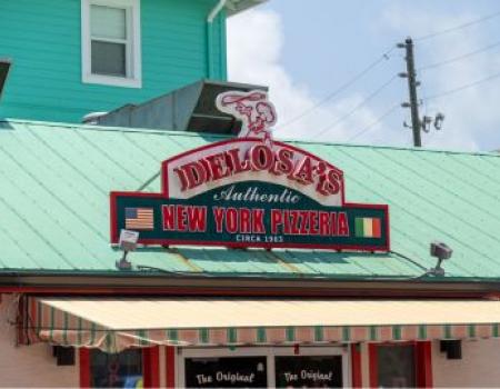 Delosas Pizza Delosas Pizza Logo